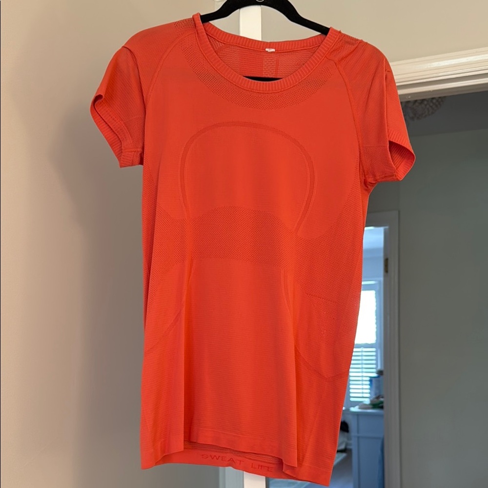Lulu Lemon Swiftly Tech Top